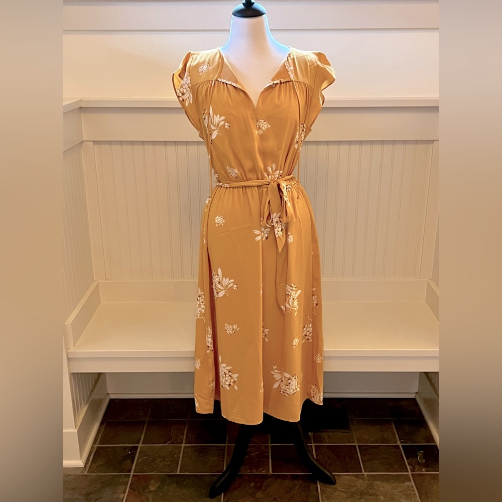 Loft midi dress. Yellow floral print, cap sleeves and drawstring waist.